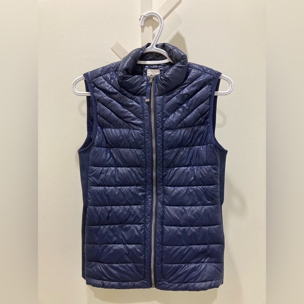 GAP Women's Navy Quilted Vest EUC